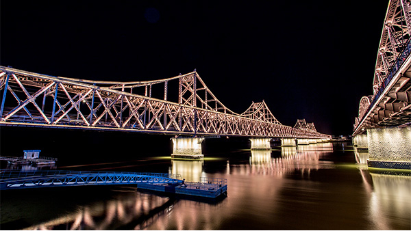 橋梁照明亮化工程應(yīng)該怎么做？