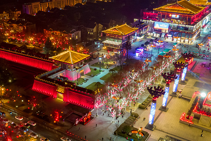 做亮化為什么要找一站式亮化公司合作？